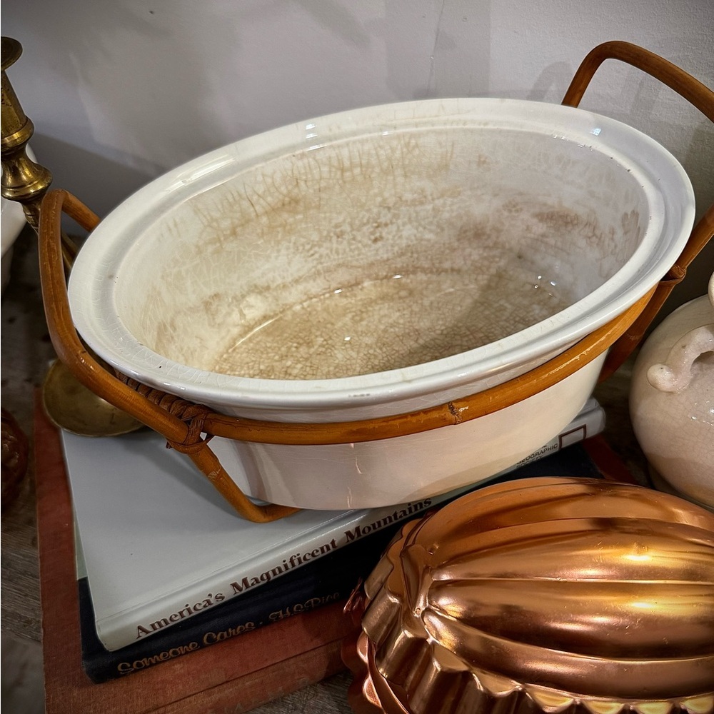 Vintage Arabia of Finland lidded tureen with wicker holder
